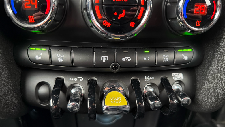 MINI Hatchback 135kW Cooper S Level 2 33kWh 3dr Auto Electric Hatchback